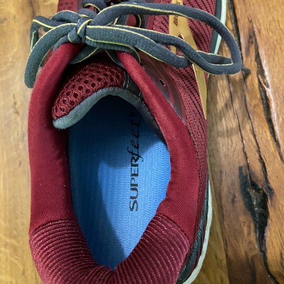Brooks Adrenaline Superfeet Maroon Athletic Shoes, Excellent Condition, Sz 10.5 - Picture 2 of 10